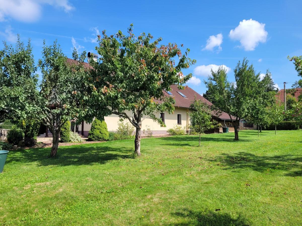 Velke Darko Apartment Skrdlovice